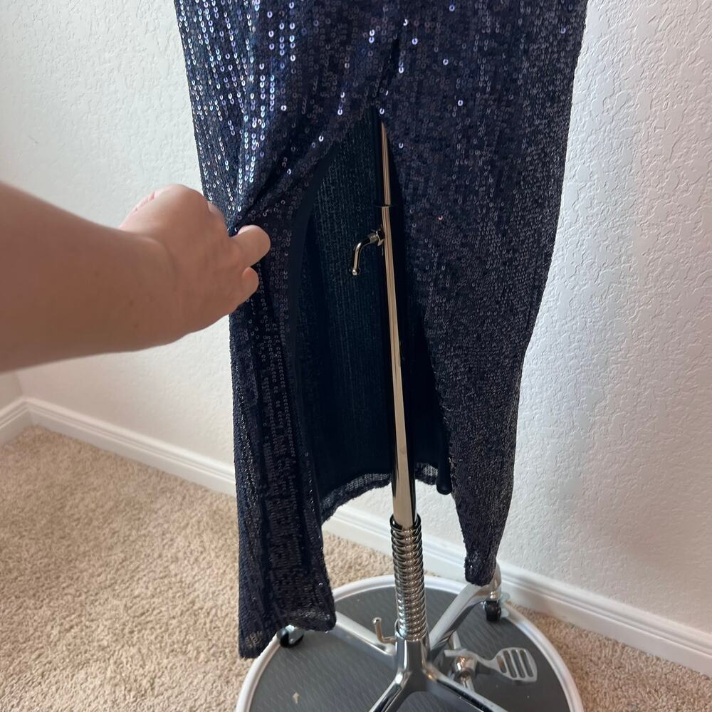 Mac Duggal Women's Sequin Flutter One Shoulder Fi… - image 4